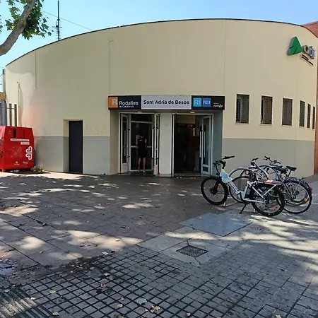 Apartment 5min To And Tren 15min Plaza Catalunya By Tren *
